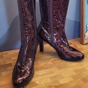Aquatalia boots